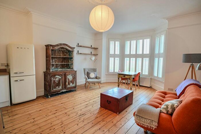 2 Bedroom Flat To Rent In Cadogan Road, Cromer, NR27