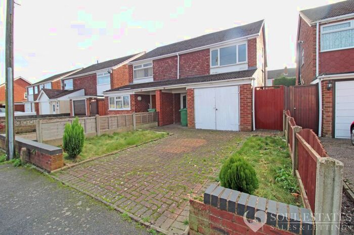 3 Bedroom Semi-Detached House To Rent In Henlow Close, Tipton, DY4