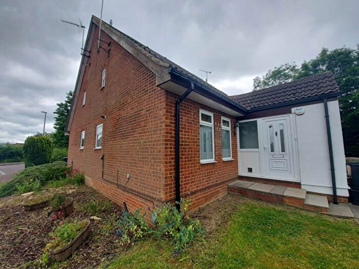 1 Bedroom Chalet To Rent In Oregon Way, Luton, LU3