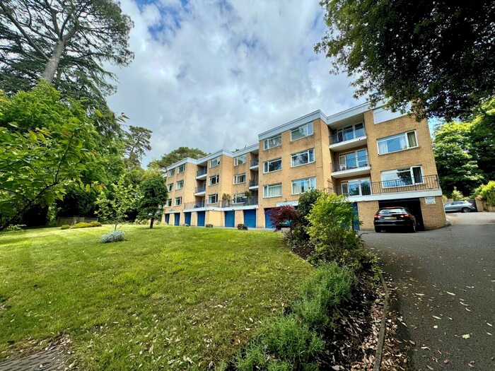 3 Bedroom Flat To Rent In Monkton Court, Branksome Wood Road, BH4