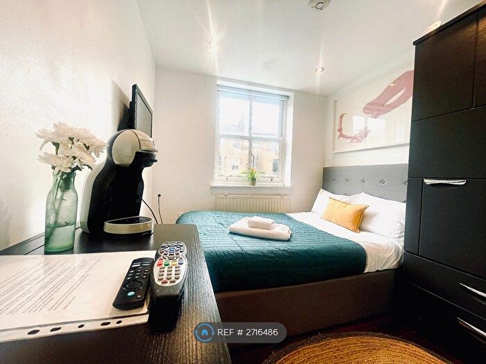 Studio To Rent In Victoria Park Road, London, E9