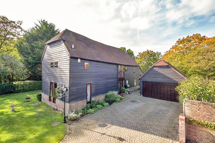 4 Bedroom Property For Sale In Nizels Lane, Hildenborough, TN11