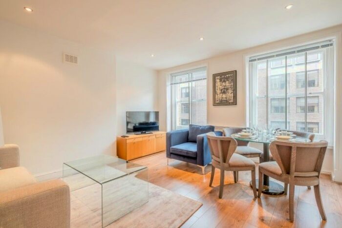 1 Bedroom Flat To Rent In Nottingham Place, Marylebone, W1U