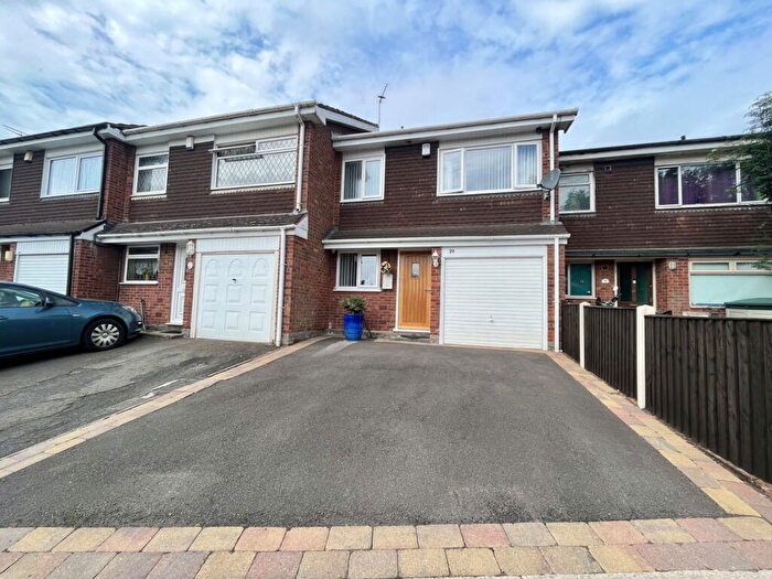 3 Bedroom Terraced House For Sale In Chichester Avenue, Netherton, Dudley, DY2