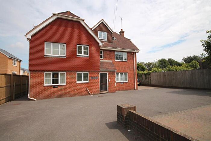 2 Bedroom Apartment For Sale In Parsonage Road, Horsham, RH12