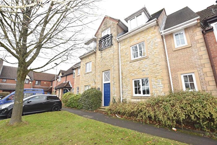 1 Bedroom Flat For Sale In Hay Leaze, Yate, Bristol, BS37