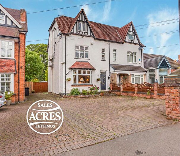 5 Bedroom Semi-Detached House For Sale In Lichfield Road, Four Oaks, Sutton Coldfield, B74
