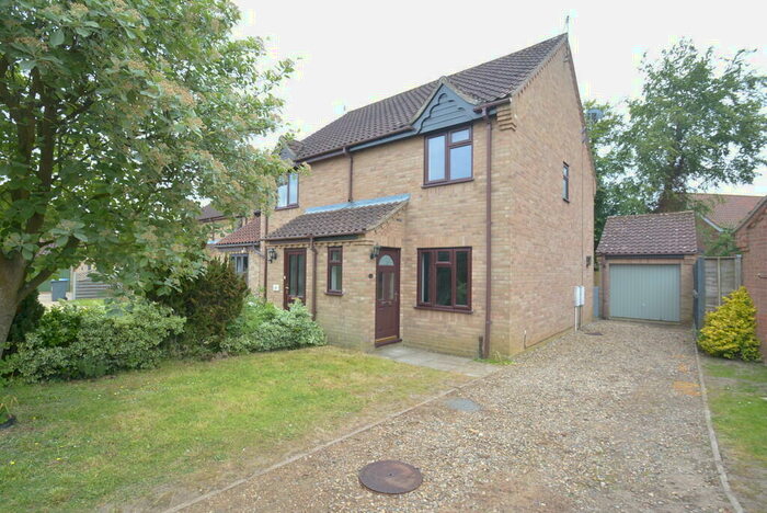 2 Bedroom Semi-Detached House To Rent In Oakwood Park, Yoxford, IP17