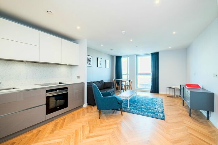 1 Bedroom Flat To Rent In Southwark Bridge Road, London, SE1