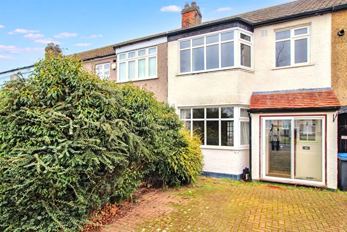 3 Bedroom Terraced House To Rent In Carnarvon Avenue, Enfield, EN1