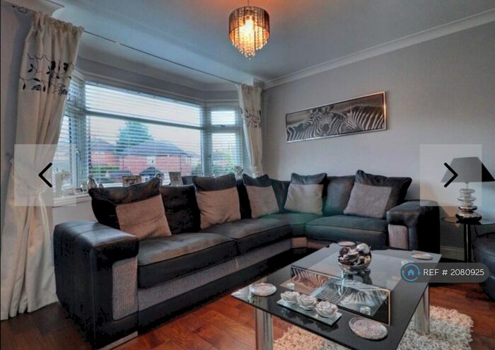 3 Bedroom Semi-Detached House To Rent In Micklefield Road, High Wycombe, HP13