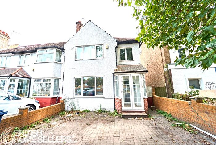 3 Bedroom End Terrace House For Sale In Greenford Road, Greenford, UB6