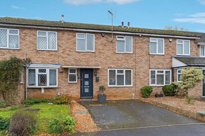 3 Bedroom Terraced House For Sale In Kings Hedges, Hitchin, SG5