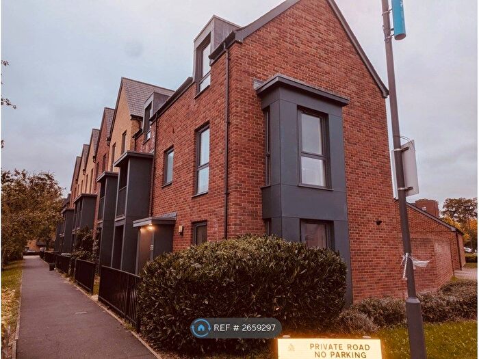 4 Bedroom Detached House To Rent In Churchill Road, Uxbridge, UB10