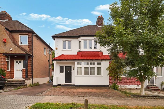 3 Bedroom Semi-Detached House For Sale In Montpelier Rise, Wembley, HA9