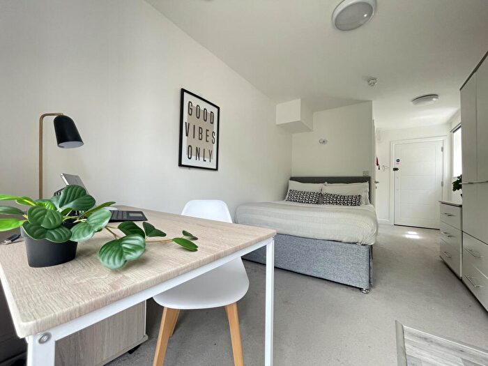 Studio To Rent In St Marys, Central Southampton, SO14