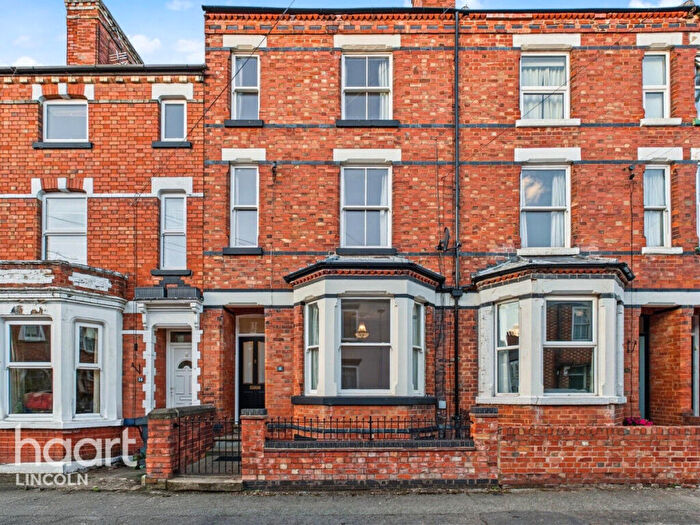 4 Bedroom Terraced House For Sale In Crown Street, Newark, NG24