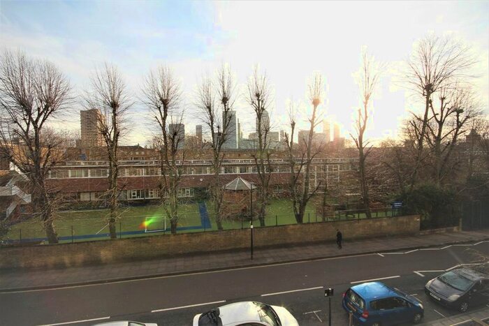 3 Bedroom Maisonette To Rent In Cordelia Street, London, E14