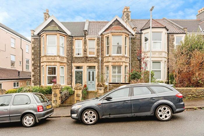 4 Bedroom Terraced House To Rent In Marson Road - Clevedon, BS21
