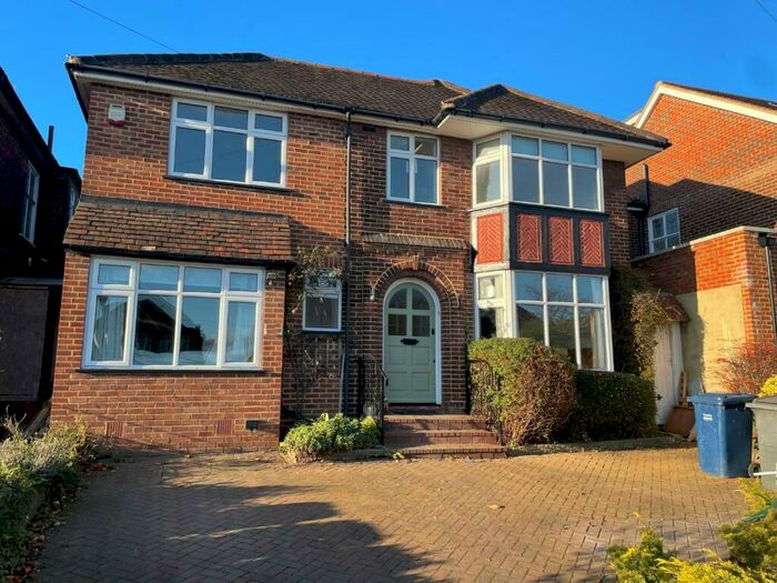 4 Bedroom Detached House To Rent In Glenmere Avenue, Mill Hill, NW7