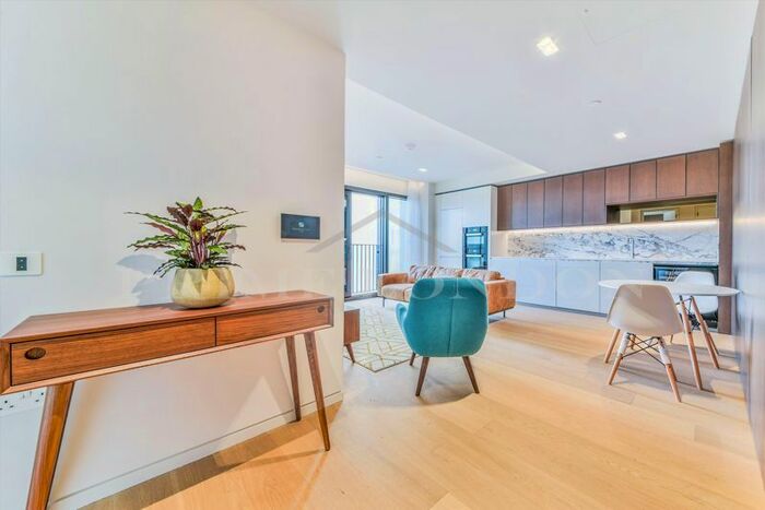 1 Bedroom Flat To Rent In One Casson Square, Southbank Place, Waterloo, SE1