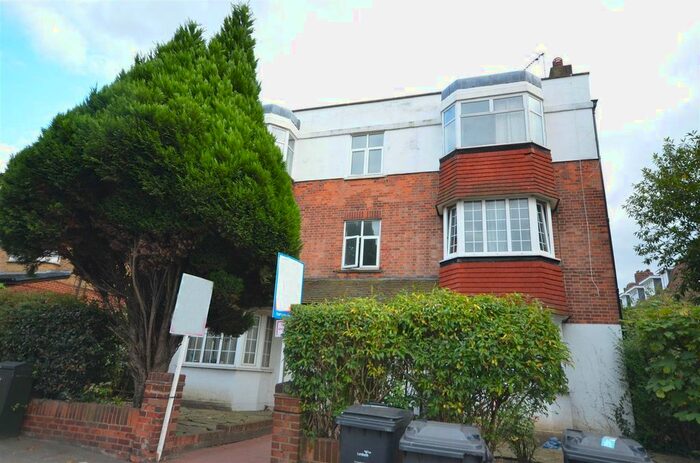 2 Bedroom Flat To Rent In Mitcham Lane, London, SW16