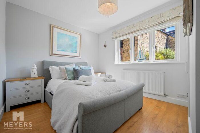 2 Bedroom Bungalow For Sale In Farm Lane, West Lulworth, BH20