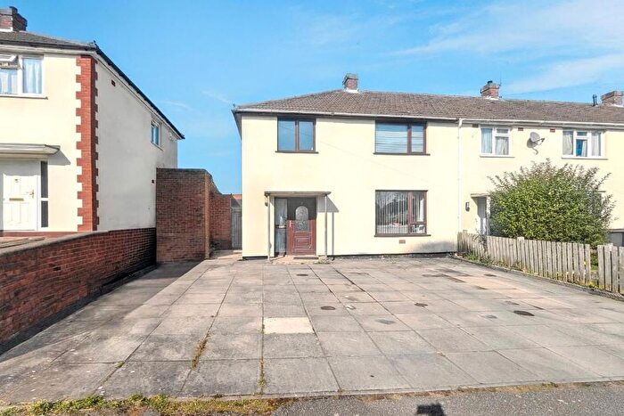 3 Bedroom End Of Terrace House For Sale In Beechwood Road, Camp Hill, Nuneaton, CV10