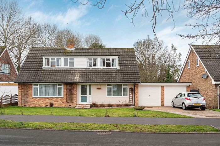 4 Bedroom Detached House For Sale In Murrells Walk, Bookham, KT23