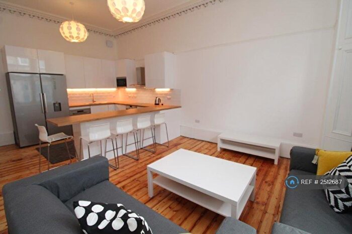5 Bedroom Flat To Rent In Southpark Avenue, Glasgow, G12