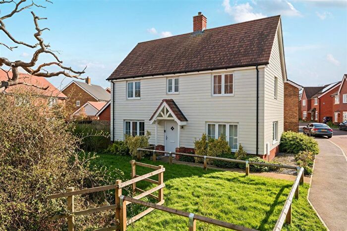 3 Bedroom Detached House For Sale In Tyler Road, Staplehurst, Tonbridge, TN12