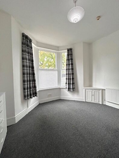 1 Bedroom Apartment To Rent In Richmond Road, Cardiff(City), CF24