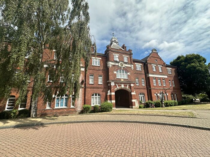 2 Bedroom Flat To Rent In Oldman Court, Marvels Lane, Lee, SE12