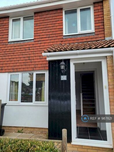 3 Bedroom Semi-Detached House To Rent In Halleys Way, Houghton Regis, Dunstable, LU5