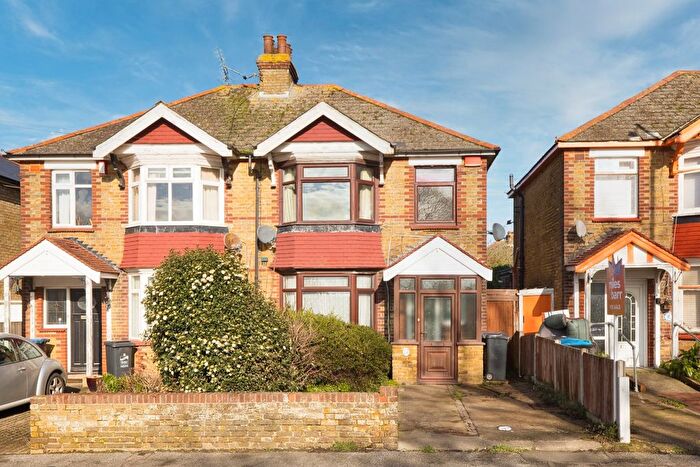 3 Bedroom Semi-Detached House For Sale In Montefiore Avenue, Ramsgate, Kent, CT11