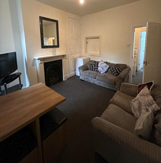 4 Bedroom Terraced House To Rent In Eldon Road, Birmingham, B16