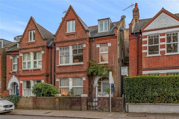 2 Bedroom Maisonette To Rent In Franciscan Road, London, SW17