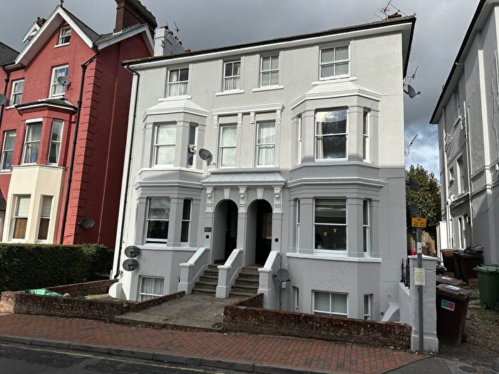 Studio To Rent In Mount Sion, Tunbridge Wells, Kent, TN1