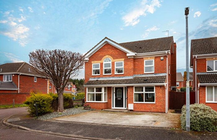 4 Bedroom Detached House For Sale In Primrose Close, Biggleswade, SG18