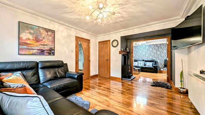 4 Bedroom Detached House For Sale In Firgrove Road, Whitehill, Hampshire, GU35