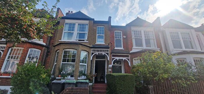 2 Bedroom Flat To Rent In Hillfield Park, Muswell Hill, London, N10