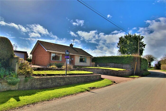3 Bedroom Bungalow For Sale In Naunton, Upton-Upon-Severn, Worcester, WR8