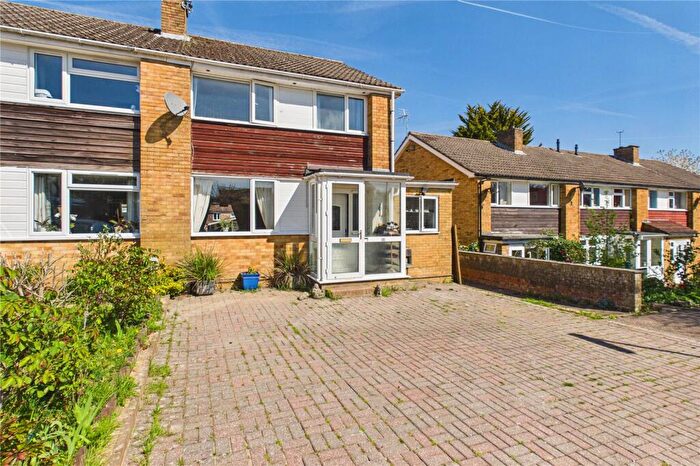 4 Bedroom End Of Terrace House For Sale In Perry Avenue, East Grinstead, West Sussex, RH19