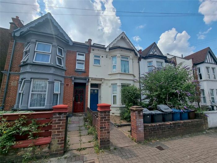 1 Bedroom Apartment To Rent In Welldon Crescent, Harrow, HA1