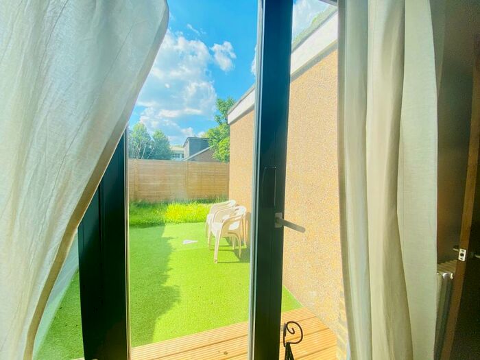 2 Bedroom Apartment To Rent In Morland Road, CR0