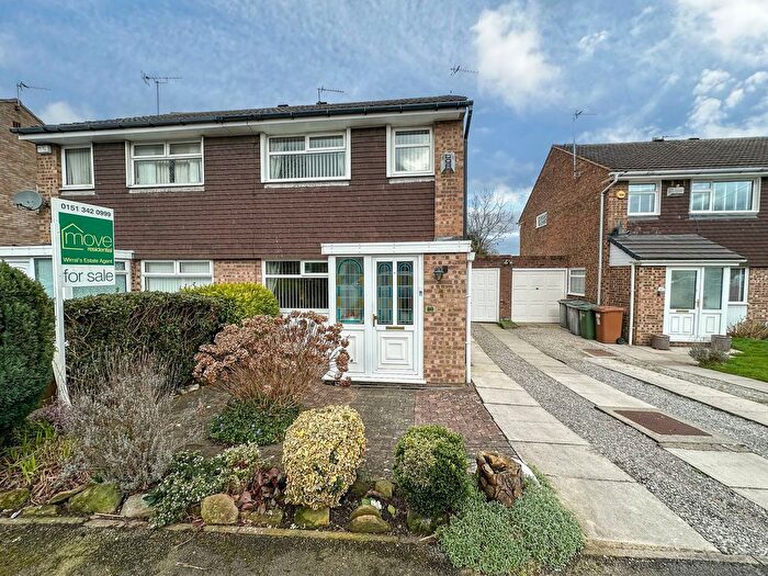 3 Bedroom Semi-Detached House For Sale In Denning Drive, Wirral, CH61