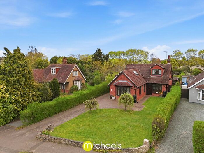 3 Bedroom Detached House For Sale In Layer Road, Colchester, CO2