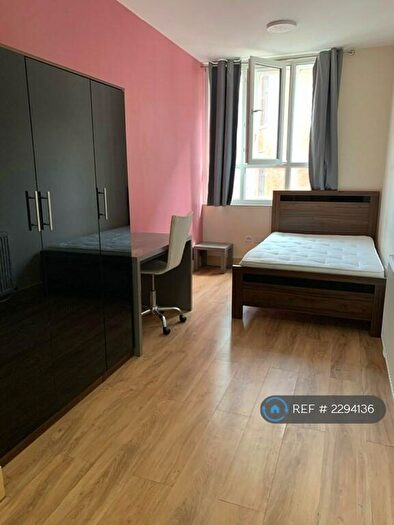 2 Bedroom Flat To Rent In Cobourg Street, Manchester, M1
