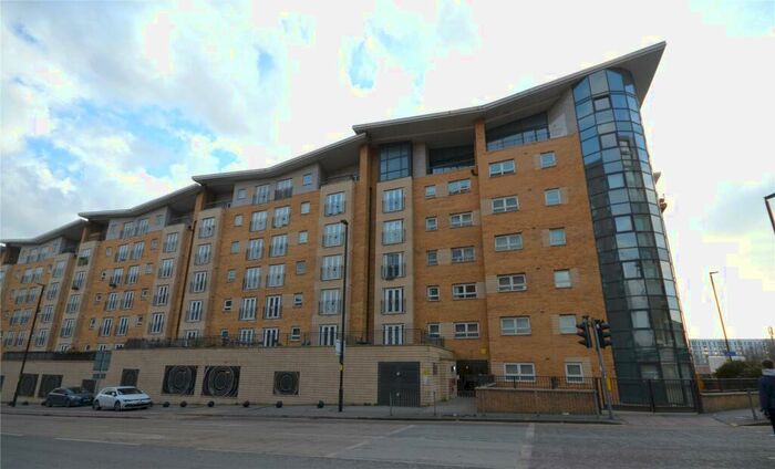 2 Bedroom Apartment To Rent In Middlewood Street, Salford, Manchester, M5