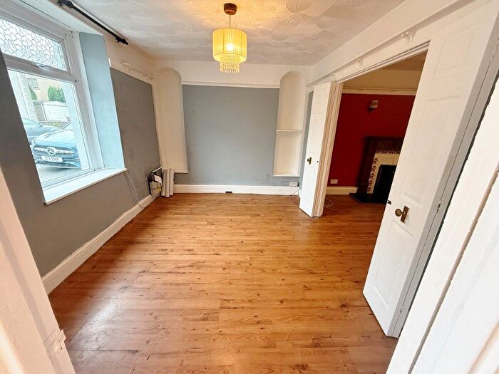 3 Bedroom Terraced House For Sale In High Street, Pontarddulais, Swansea, SA4